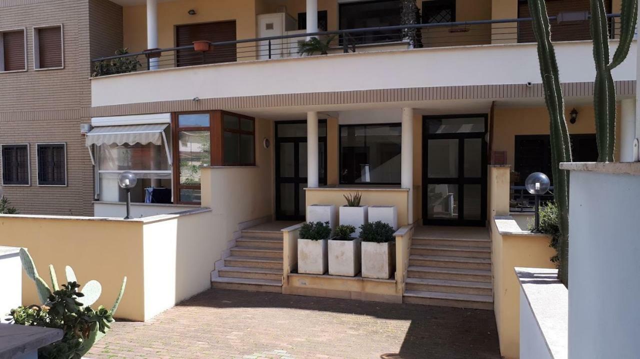 Ferienwohnung Domus Claudio Fiumicino Exterior foto